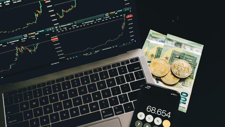 Top 10 Free Forex Trading Robots & AI in 2025 – Best Automated EAs with Download Links